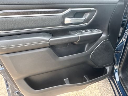 Used 2022 RAM 1500 Big Horn AWD/4WD image 12