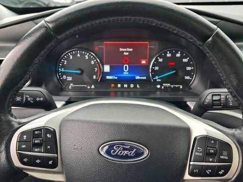 Used 2023 Ford Explorer XLT w/ Equipment Group 202A AWD/4WD image 35