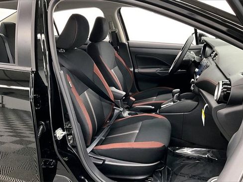 New 2025 Nissan Versa SR w/ Trunk Package image 33