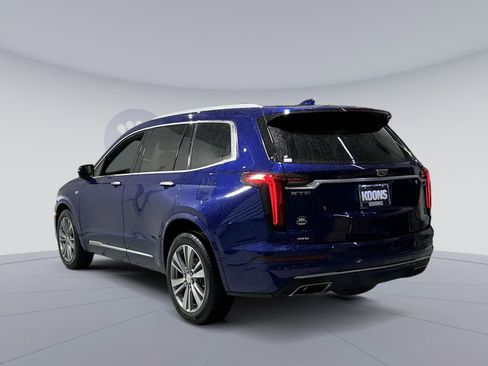 Used 2023 Cadillac XT6 Premium Luxury image 14