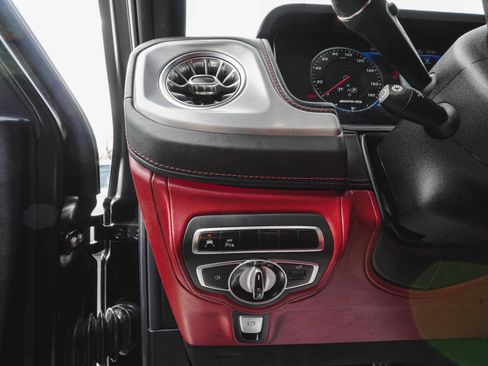 Used 2021 Mercedes-Benz G 63 AMG 4MATIC image 32