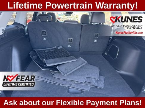 Used 2023 Jeep Grand Cherokee 4WD 4xe image 17