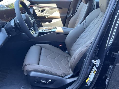 New 2026 BMW i5 eDrive40 w/ M Sport Package image 10