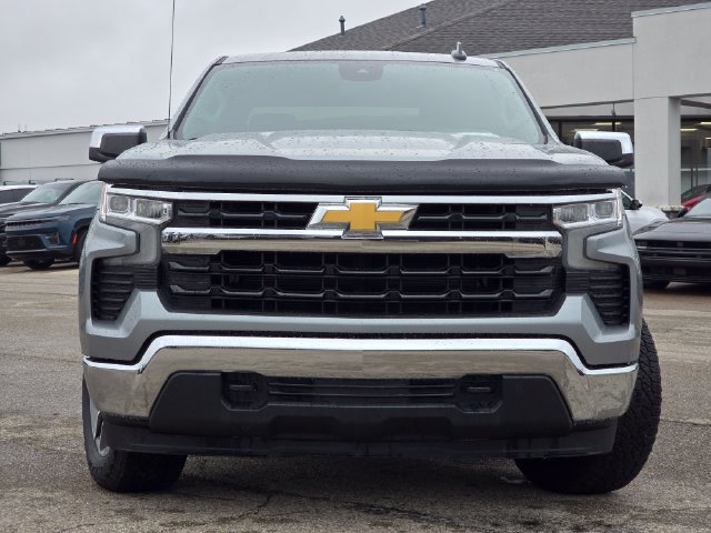 Used 2023 Chevrolet Silverado 1500 LT AWD/4WD image 3