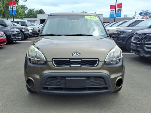Used 2012 Kia Soul + FWD image 16