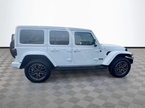 Used 2023 Jeep Wrangler Unlimited Sahara AWD/4WD image 5