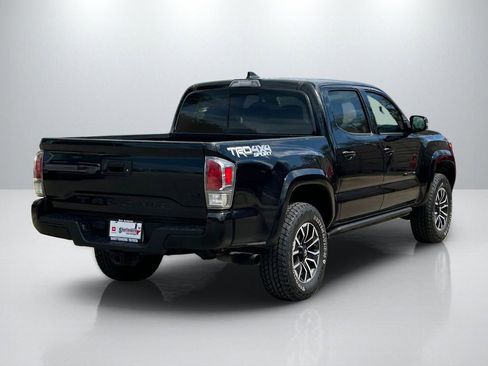 Used 2021 Toyota Tacoma TRD Sport w/ Technology Package image 5