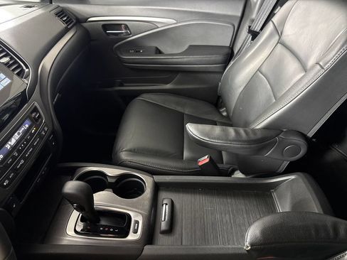 Used 2020 Honda Pilot EX-L image 18