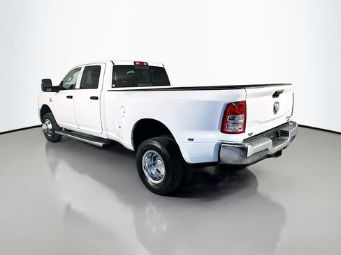 Used 2024 RAM 3500 Tradesman w/ Chrome Appearance Group AWD/4WD image 5