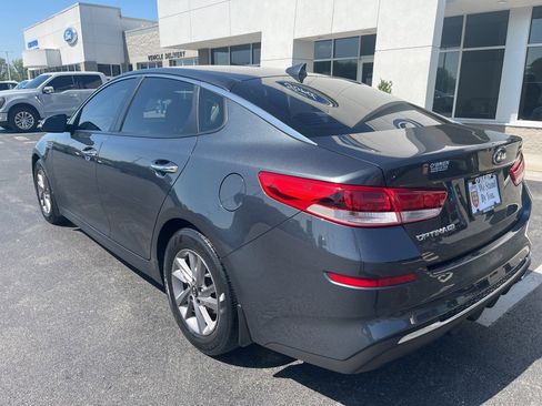 Used 2020 Kia Optima LX image 3