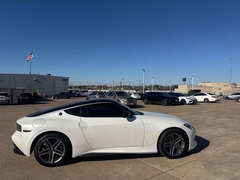 Certified 2025 Nissan Z Sport w/ Floor Mat Package image 29