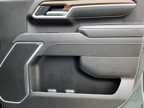 Used 2025 Chevrolet Silverado 2500 LT w/ Trail Boss Package image 23