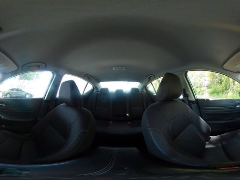 Used 2025 Nissan Altima 2.5 SV FWD image 42