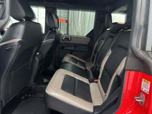 Used 2024 Ford Bronco Wildtrak image 25