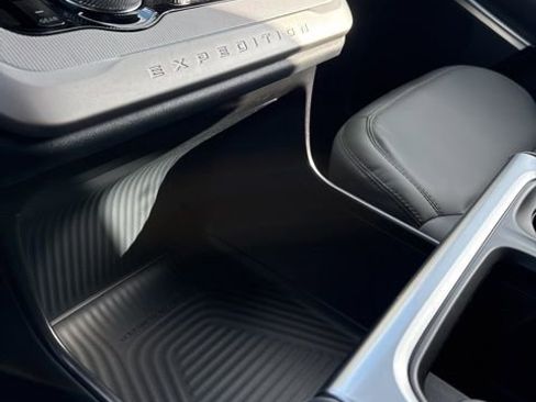 New 2026 Ford Expedition Max Active image 36