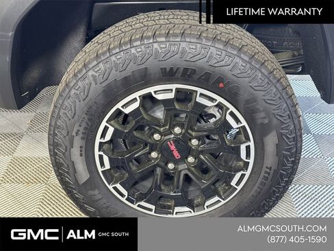 New 2026 GMC Canyon AT4 AWD/4WD image 21