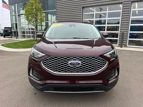 Used 2024 Ford Edge SEL w/ Convenience Package AWD/4WD image 2
