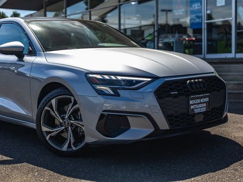 Used 2022 Audi A3 2.0T Premium Plus AWD/4WD image 3
