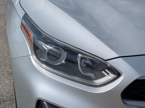 Used 2020 Kia Forte LXS FWD image 10