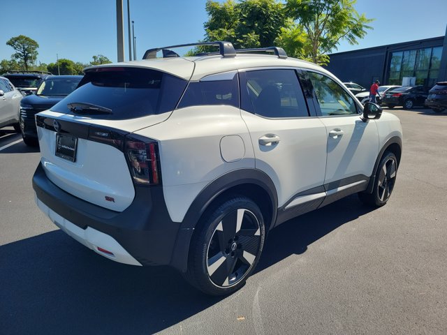 Certified 2026 Nissan Kicks SR FWD image 2