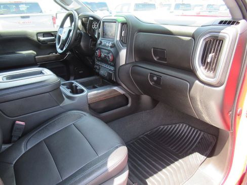 Used 2021 Chevrolet Silverado 1500 RST w/ Convenience Package II AWD/4WD image 13