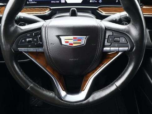 Certified 2024 Cadillac Escalade ESV Premium Luxury Platinum AWD/4WD image 15