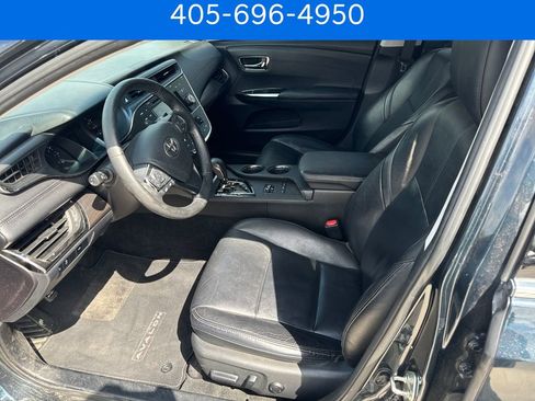 Used 2017 Toyota Avalon XLE FWD image 11