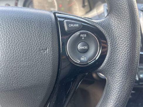 Used 2017 Honda Accord EX image 12