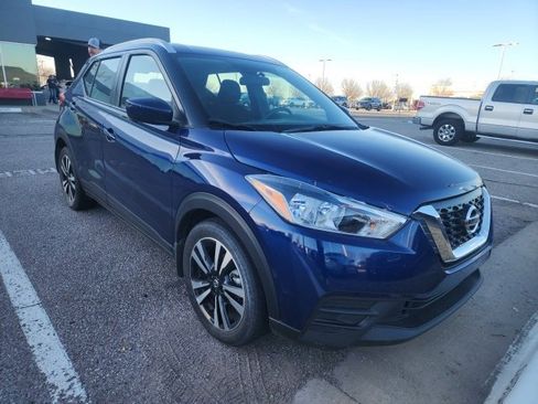 Certified 2019 Nissan Kicks SV image 6