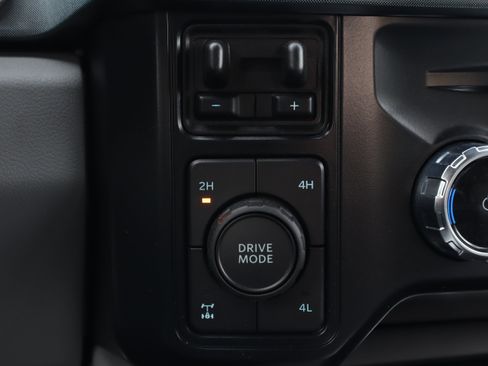 Used 2024 Ford F250 Limited w/ FX4 Off-Road Package AWD/4WD image 24