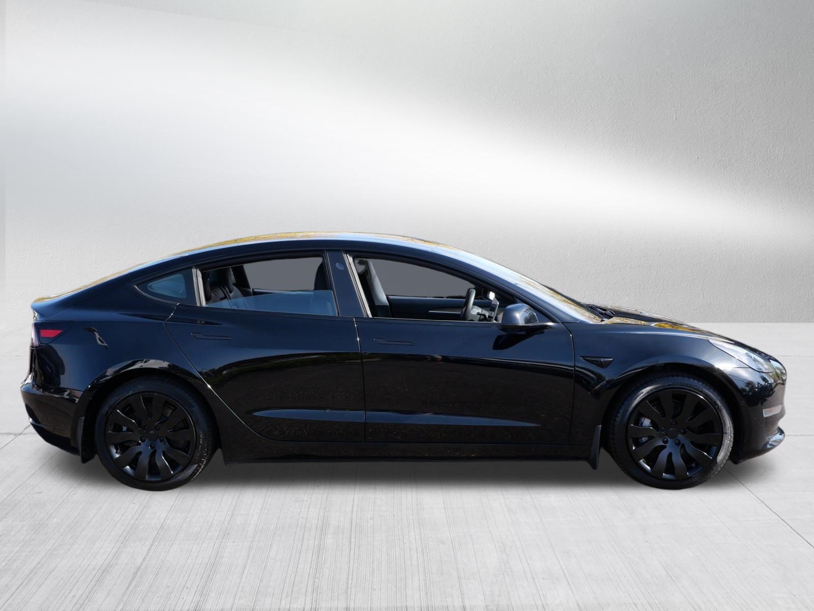 Used 2022 Tesla Model 3 Long Range AWD/4WD image 8