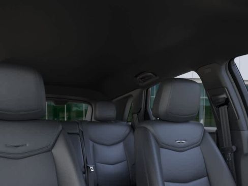 New 2025 Cadillac XT5 Luxury w/ LPO, Blue Accent Package image 39