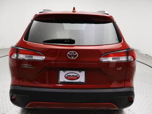 Used 2023 Toyota Corolla Cross LE image 10
