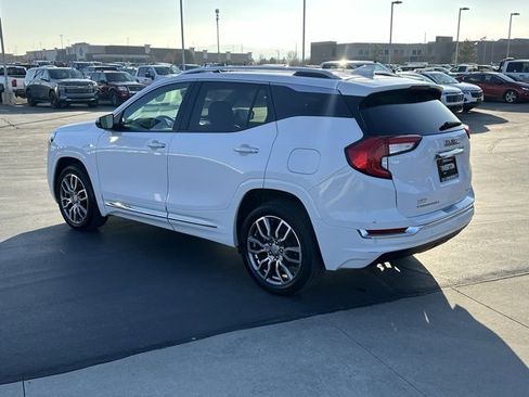 Used 2024 GMC Terrain Denali image 26