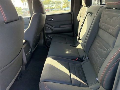 Used 2022 Nissan Frontier Pro-X image 8