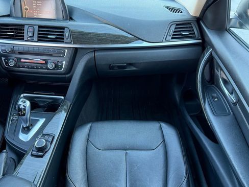 Used 2013 BMW 320i xDrive Sedan image 8