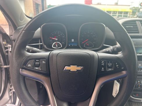 Used 2016 Chevrolet Malibu LT FWD image 21