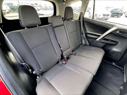 Used 2018 Toyota RAV4 XLE w/ Plus Extra Value Package image 22