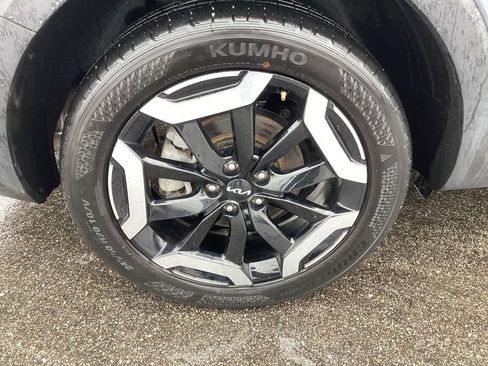 Used 2025 Kia Telluride S image 7