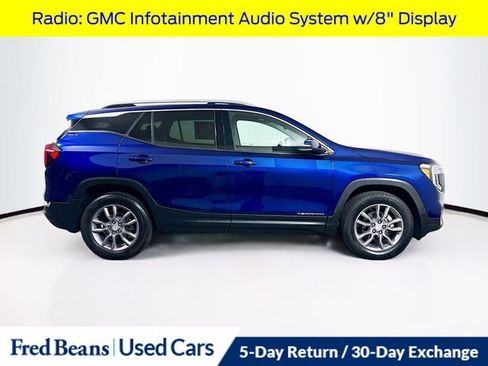 Used 2023 GMC Terrain SLT image 10