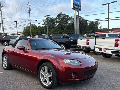 Used 2008 MAZDA MX-5 Miata Sport RWD image 4