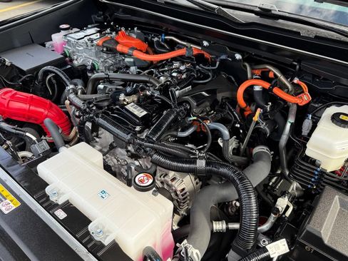 Used 2025 Toyota Tacoma TRD Pro AWD/4WD image 48