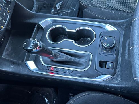 Used 2020 Chevrolet Traverse LT w/ Driver Confidence II Package image 30