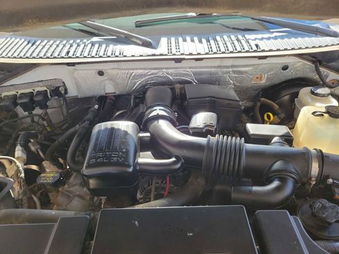 Used 2013 Ford Expedition Limited image 5