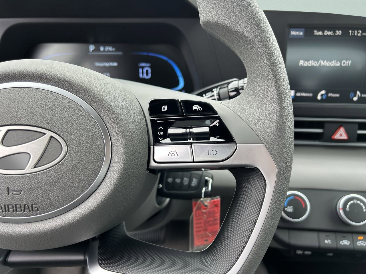 New 2026 Hyundai Elantra SEL Sport Premium FWD image 28