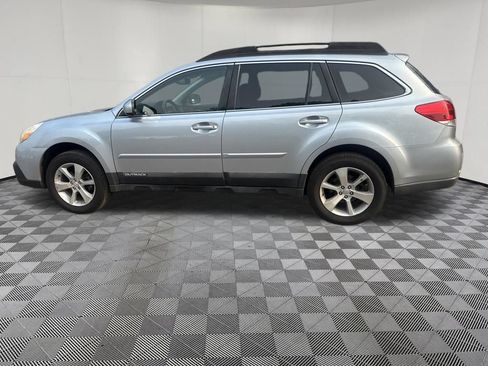 Used 2014 Subaru Outback 2.5i Limited AWD/4WD image 17