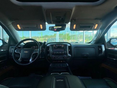 Used 2017 Chevrolet Silverado 1500 High Country AWD/4WD image 10