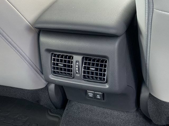 Used 2026 Toyota Camry SE w/ Convenience Package FWD image 35