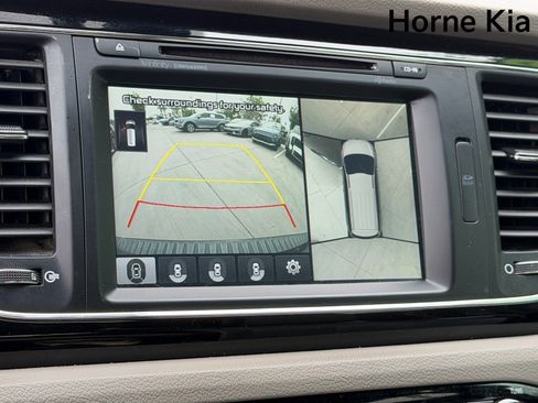 Used 2018 Kia Sedona SX Limited w/ SX Limited Prestige Package FWD image 24