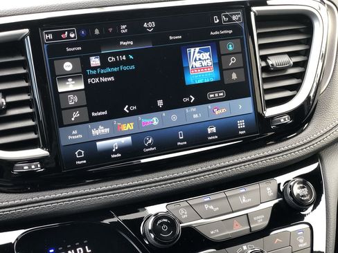 New 2026 Chrysler Pacifica Select image 29